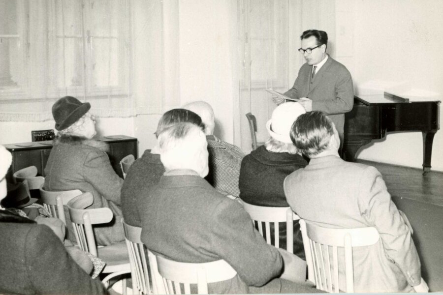 čte Ludvík Kundera